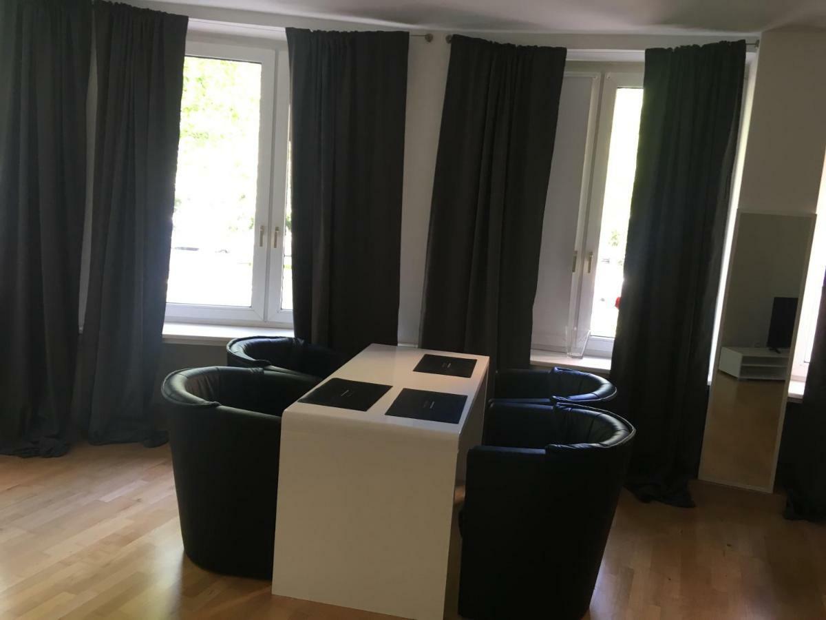 Dorya Am Ring Apartment Кьолн Екстериор снимка