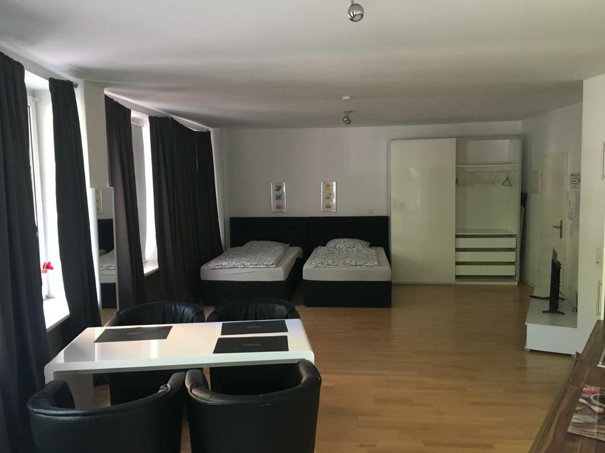 Dorya Am Ring Apartment Кьолн Екстериор снимка